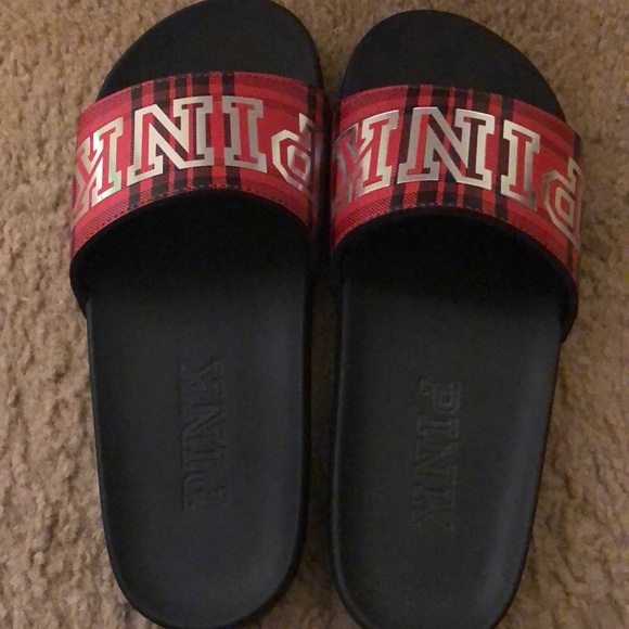 PINK Victoria's Secret Shoes - Pink slippers